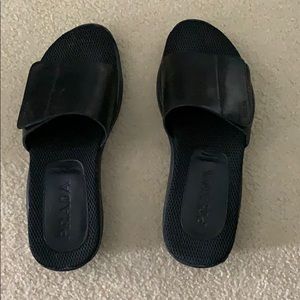 Prada slides